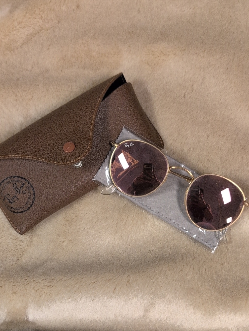 Ray-Ban Gold Frame Sunglasses with Pink Lenses